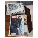 Vintage Magazines & Paper