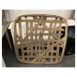 Tobacco Basket