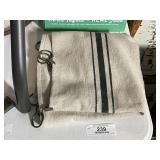 Fabric Header with Rings