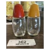 Vintage Gemco Salt / Pepper Shaker Set