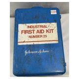 1980 Johnson & Johnson First-Aid Kit