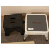 2 Stepstools