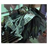 Hand Up Halloween Dï¿½cor