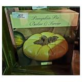 Pumpkin Pie Baker & Server