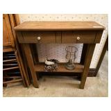 Entryway Table & Dï¿½cor
