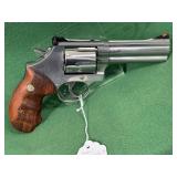 Smith & Wesson Model 686-8 Revolver