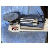 Ohaus 700/800 Triple Beam Scale