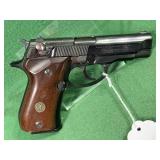 Browning BDA Pistol