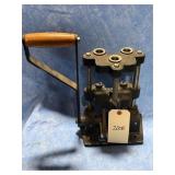 Heavy duty reloading press