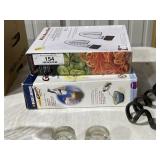 2 Kitchen Appliances & Parts
