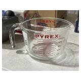4 Cup Pyrex Measuring Cup