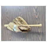 Mini Louisville Slugger & Rawlings Glove