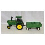 John Deere Metal Tractor Dicast w/ Plastic Wagon