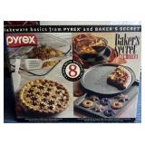 8-Piece Pyrex Set (New)