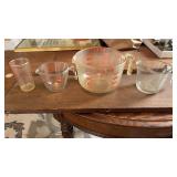 Vintage Pyrex Measuring Cups