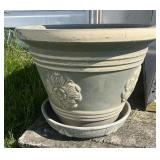 Large concrete Flower Pot