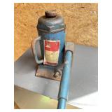 Bottle Jack