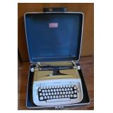 Vintage Royal Safari Typewriter