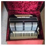 Noble Aerolite Accordion