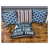4- Decorative Pillows (New)