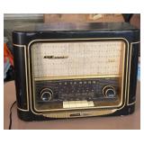 Vintage Grindig 960 Radio