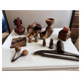 Wooden Dï¿½cor W/Salt Pepper, Bowl & More