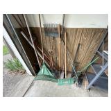 Shovels, rakes, limb, cutter, hoe, garden,