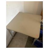Card table & 3 Chairs