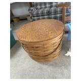 Large round long burger, street basket outfitted