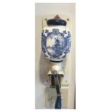 De Ve Wall-Mounted Coffee Grinder