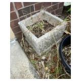 2 Concrete planters