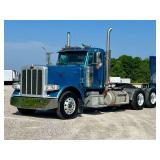 2016 Peterbilt 389 Semi Truck