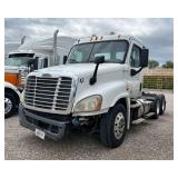 2012 Freightliner Cascadia Semi Truck