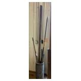 Pry Bars & Heavy Stand