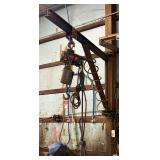 ARO Pneumatic 7756E Chain Hoist with Swivel Arm