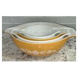 Pyrex Nesting Bowls