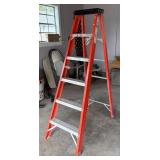 6ft Fiberglass Step Ladder