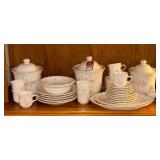 Pfaltzgraff 40-Piece Place Setting