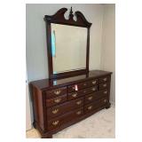 Queen Ann Style 2-Piece Bedroom Suite