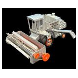 ERTL Allis-Chalmers Gleaner Combine with Bean Head