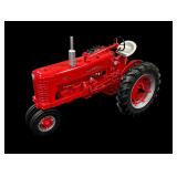 ERTL McCormick Farmall 400 Tractor