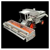 ERTL Allis-Chalmers Gleaner L3 Combine with Bean Head