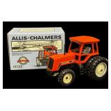 ERTL Allis-Chalmers 8070 Tractor -1992 National Farm Toy Museum Edition