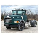 1995 Ford AeroMax L-9000 Semi Truck