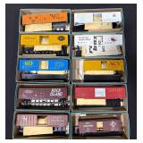 Athearn HO Guage Unassembled Box Cars