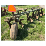 John Deere Semi-Mounted 5x Plow