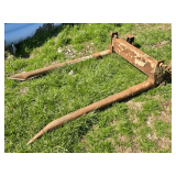 IH 3-Pt Bale Carrier