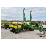 John Deere 7200 Conservation 12R30 Planter