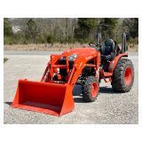 Kubota LX2610 HSD 4x4 Tractor with Kubota LA535 Loader