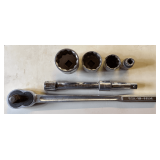 Craftsman 3.25' Sockets & Rachet